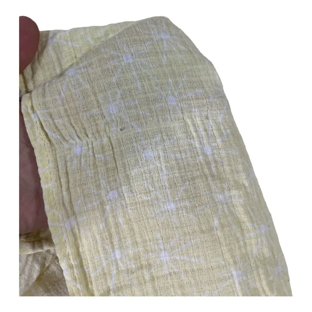 Patina Vie Muslin Swaddle Baby Blanket Yellow Starburst Asterisk Star Print